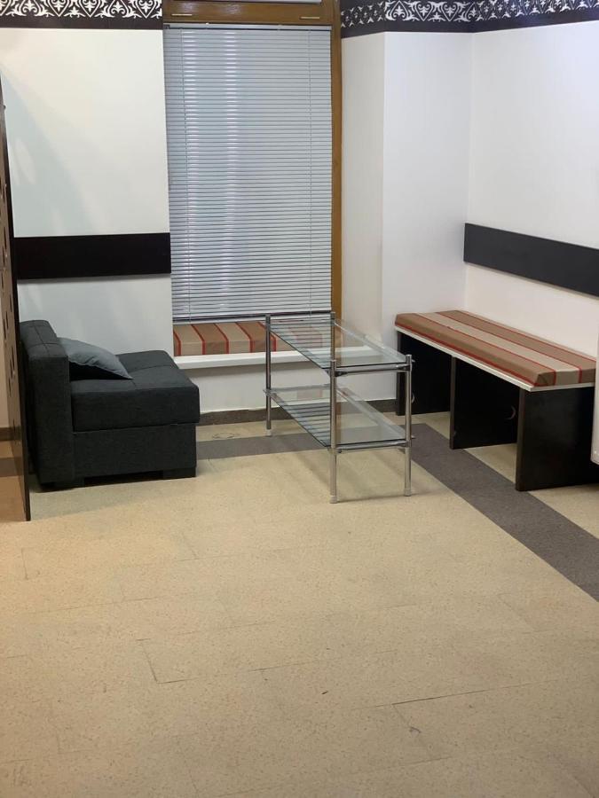 "Modeli" Hostel Tbilisi Ngoại thất bức ảnh